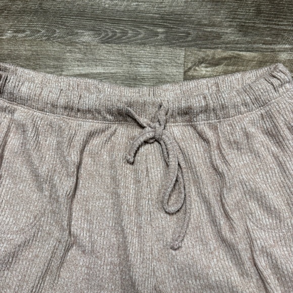 Hello Mello Pajama Shorts Size Large - Picture 2 of 4